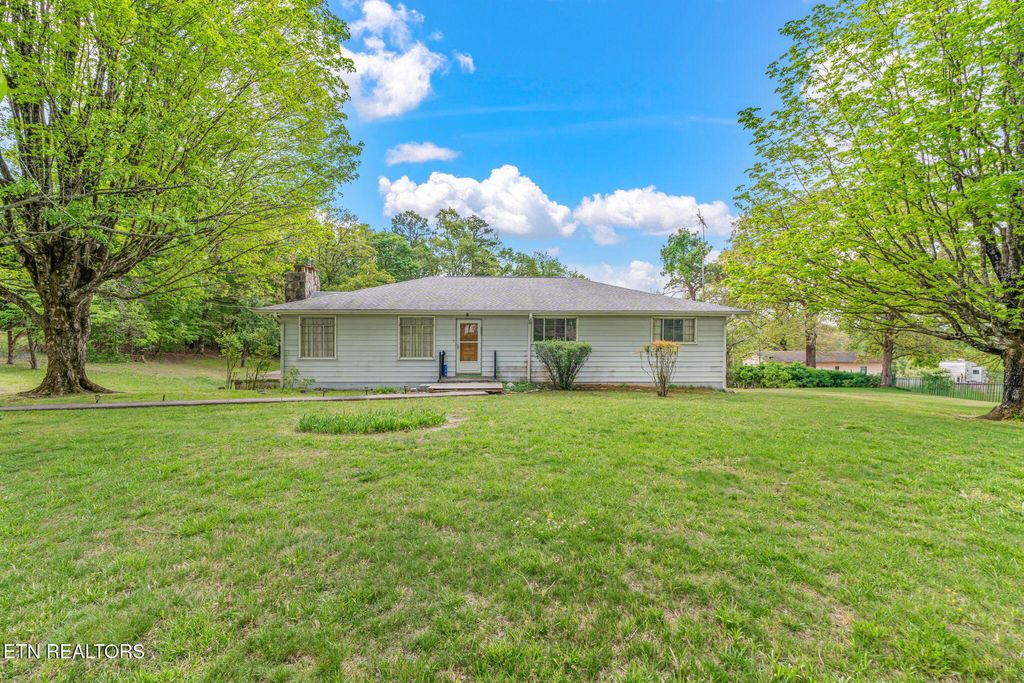 Photo of 126 Hicks Lane, Rockwood, TN 37854 (MLS # 1337534)