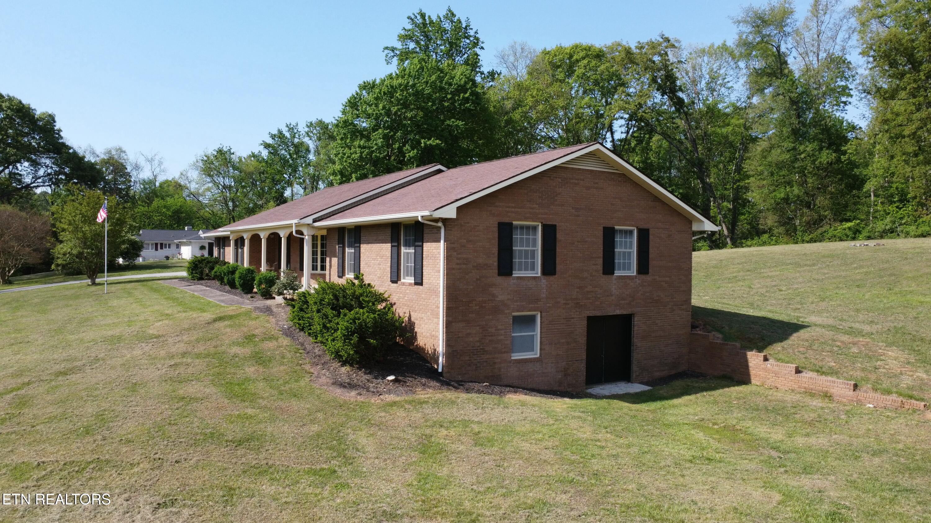 2035 N Highway 92