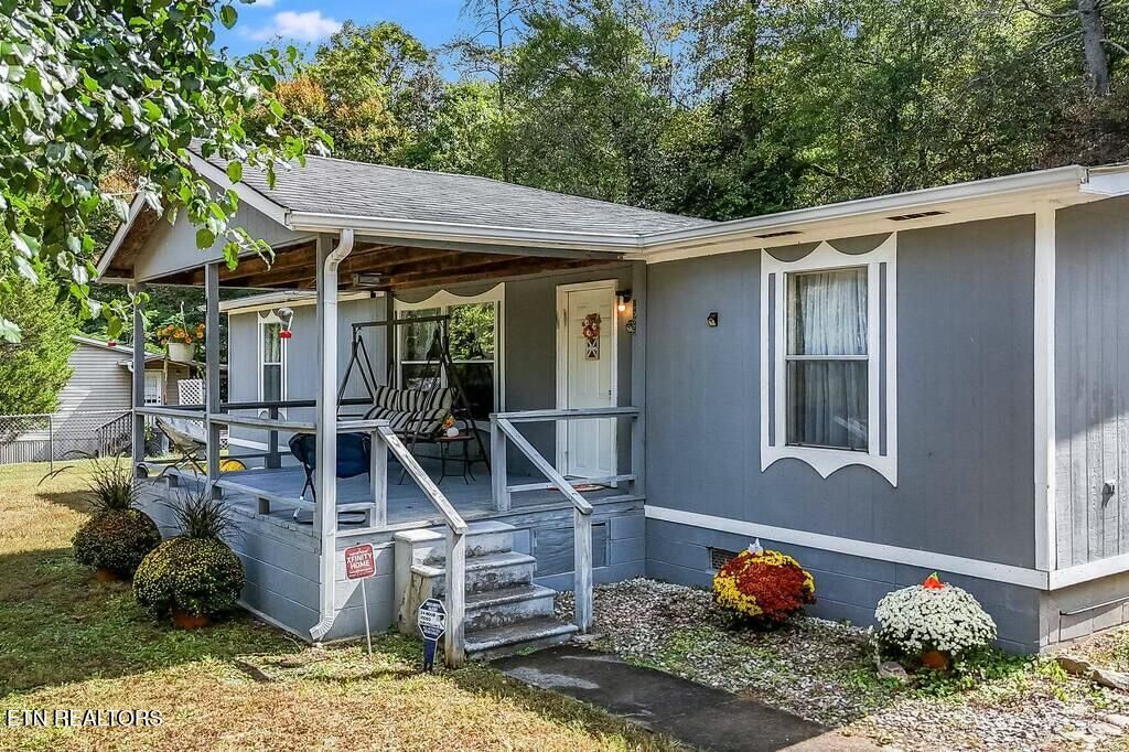 Photo of 2525 Old Harriman Hwy, Oliver Springs, TN 37840 (MLS # 1295005)