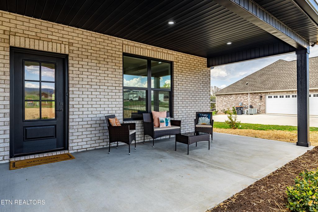 Photo of 2026 Griffitts Mill Circle, Maryville, TN 37803 (MLS # 1335425)