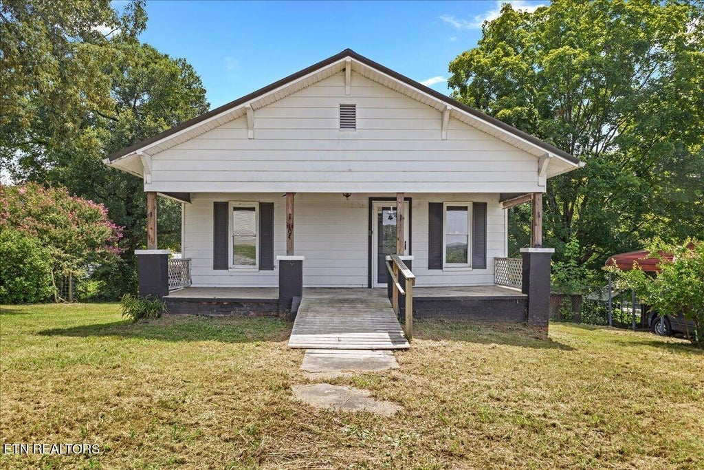 Photo of 104 County Road 497, Etowah, TN 37331 (MLS # 1352365)