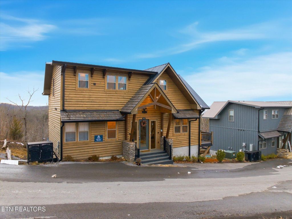 Photo of 610 Butterfly Way, Sevierville, TN 37876 (MLS # 1328920)