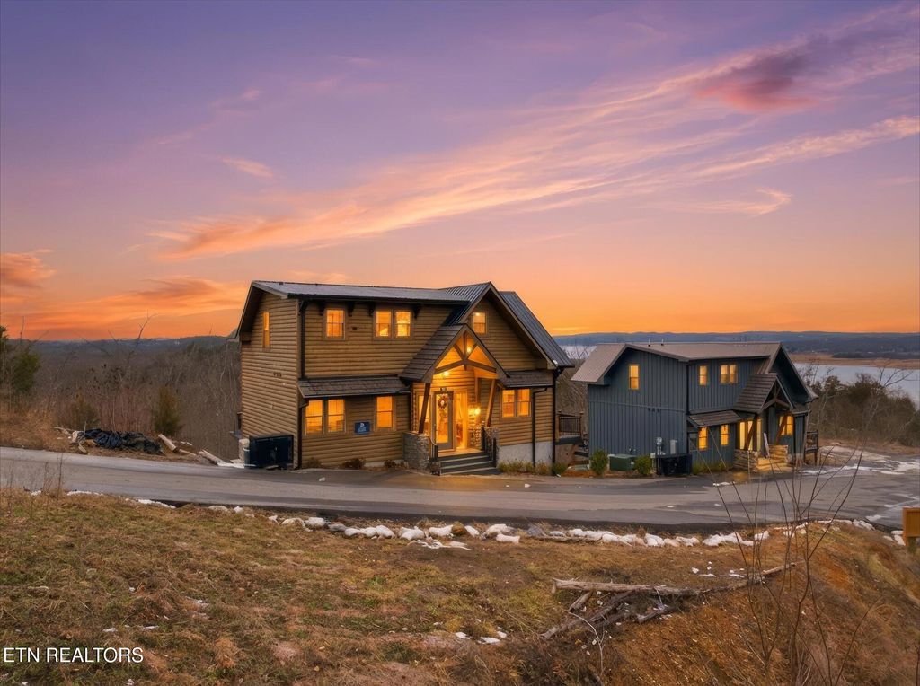 Photo of 610 Butterfly Way, Sevierville, TN 37876 (MLS # 1328920)