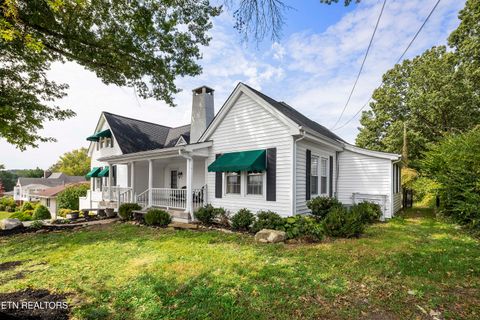 320 Maple Street St Clinton TN 37716
