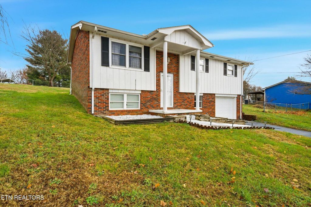 Photo of 1336 Tom Breeden Rd, Jefferson City, TN 37760 (MLS # 1323860)