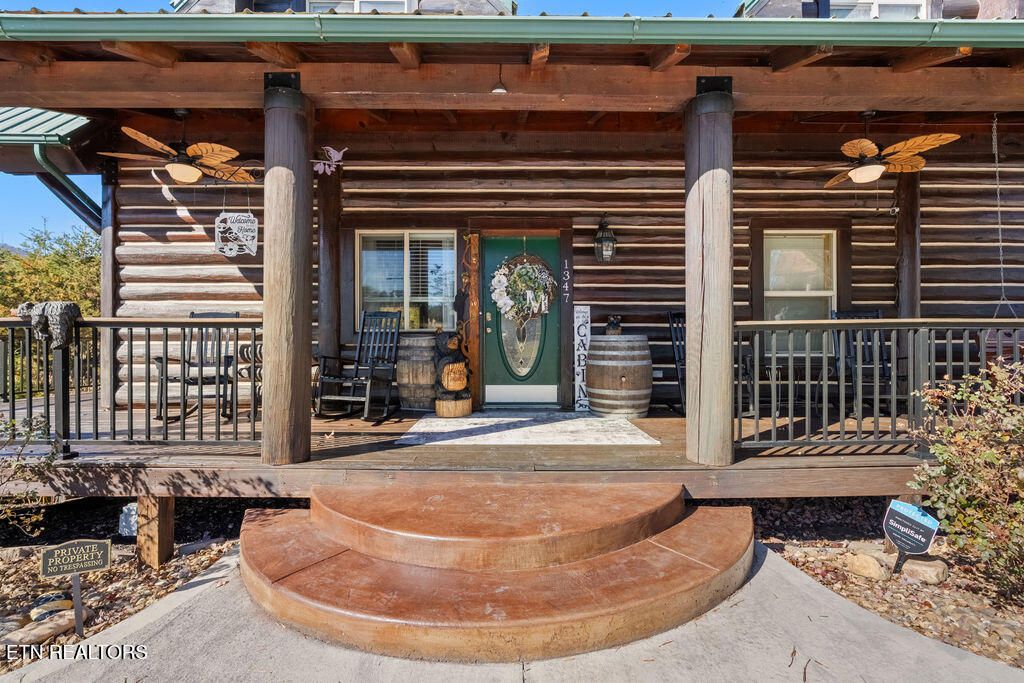 Photo of 1347 Zachary Thomas Lane, Sevierville, TN 37876 (MLS # 1322995)