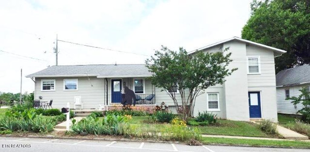 Photo of 719 Mountain View Ave, Maryville, TN 37803 (MLS # 1342741)