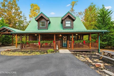 Photo of 2752 Murray Ridge Rd, Sevierville, TN 37862 (MLS # 1320898)