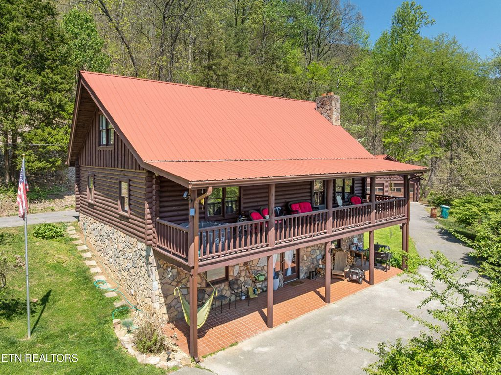 Photo of 342 Big Springs Lane, Jacksboro, TN 37757 (MLS # 1335476)