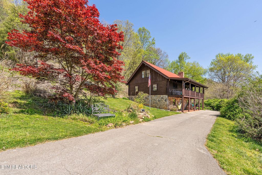 Photo of 342 Big Springs Lane, Jacksboro, TN 37757 (MLS # 1335476)