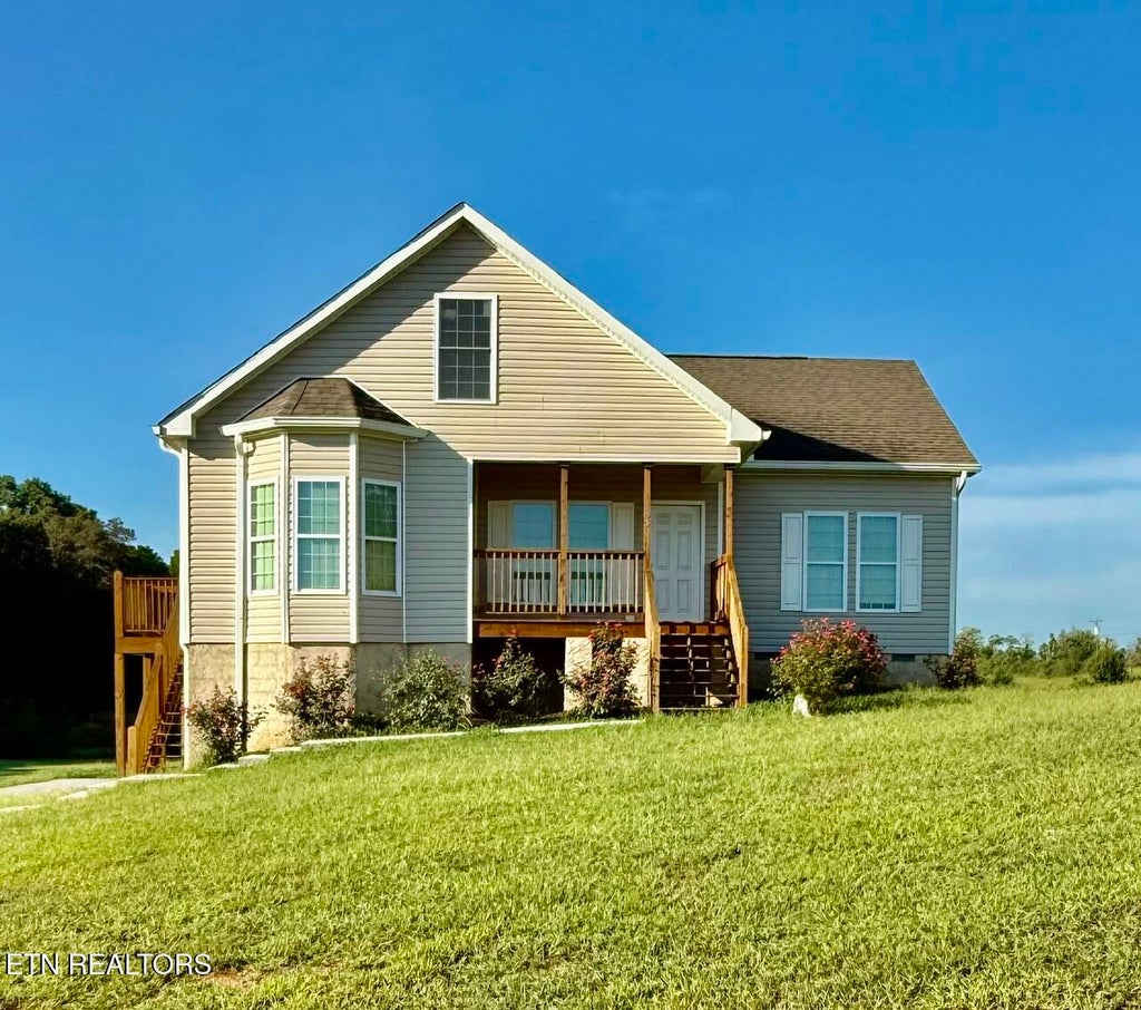 Photo of 155 Waters Edge Drive, Spring City, TN 37381 (MLS # 1331006)