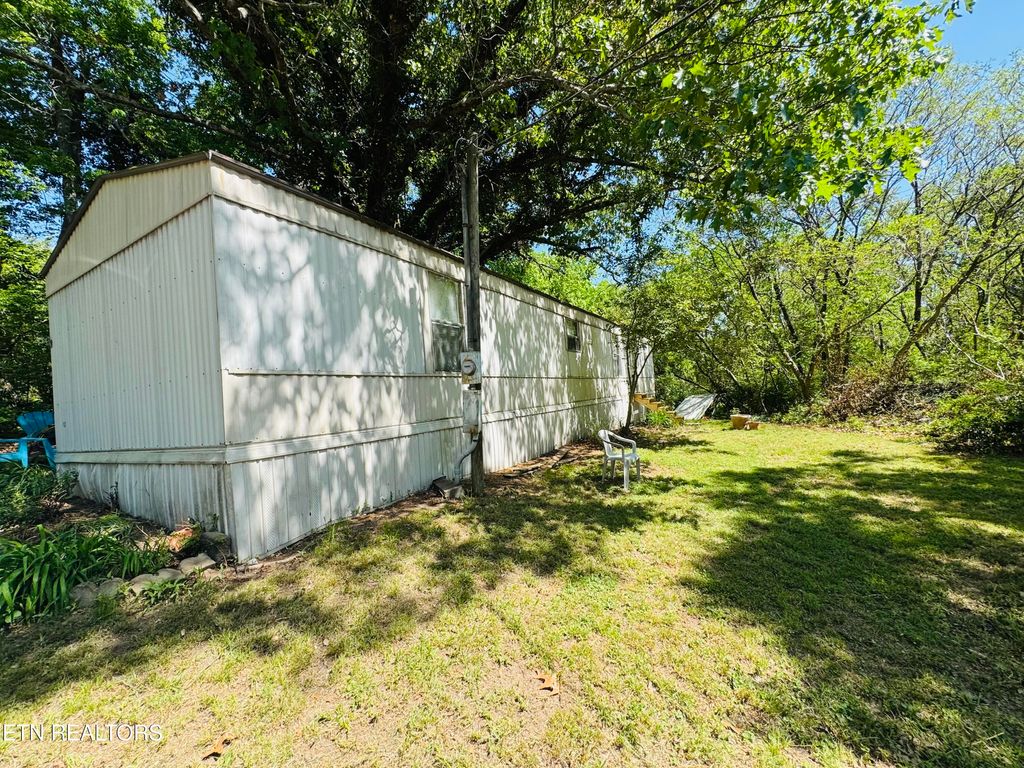 Photo of 9923 Old Chestnut Ridge Rd, Heiskell, TN 37754 (MLS # 1338133)