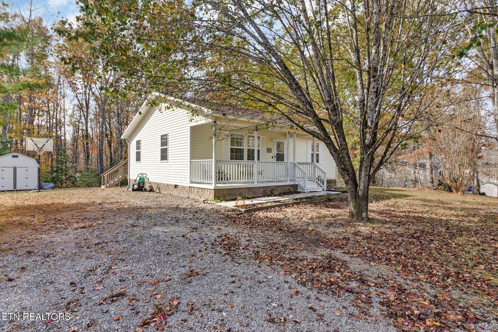 Photo of 152 Oak Hill Drive, Wartburg, TN 37887 (MLS # 1281741)