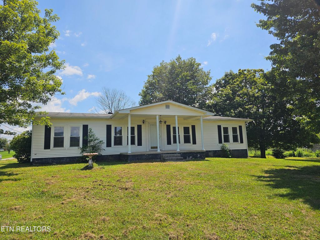 Photo of 120 Sagefield Drive, LaFollette, TN 37766 (MLS # 1309533)