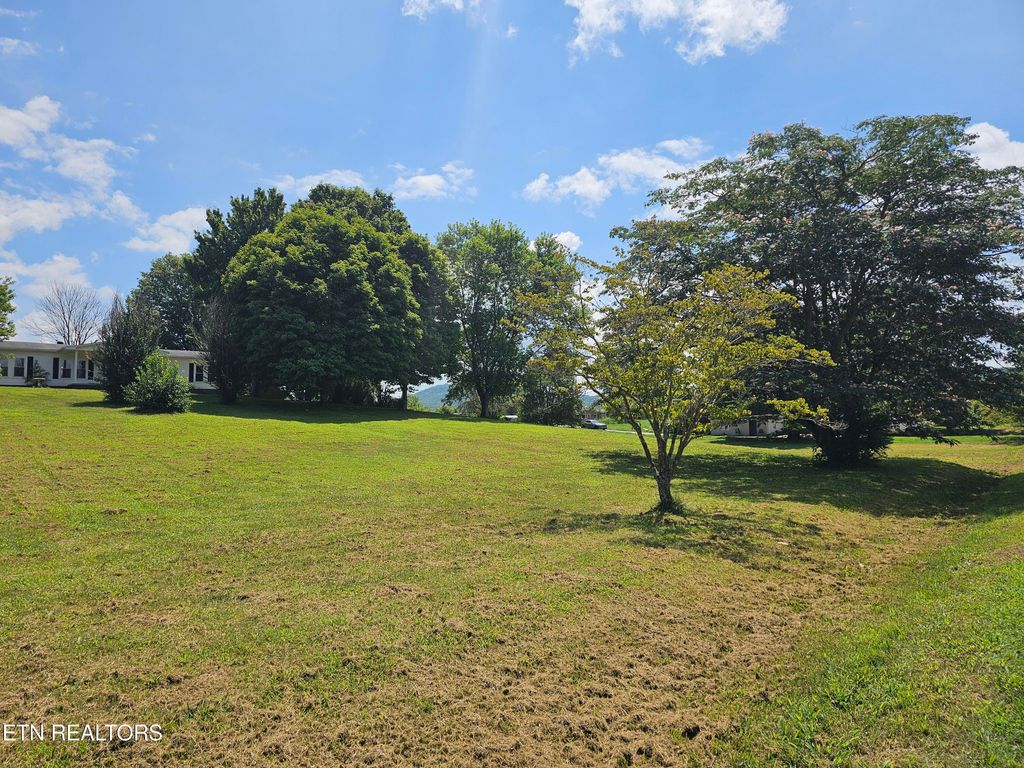 Photo of 120 Sagefield Drive, LaFollette, TN 37766 (MLS # 1309533)