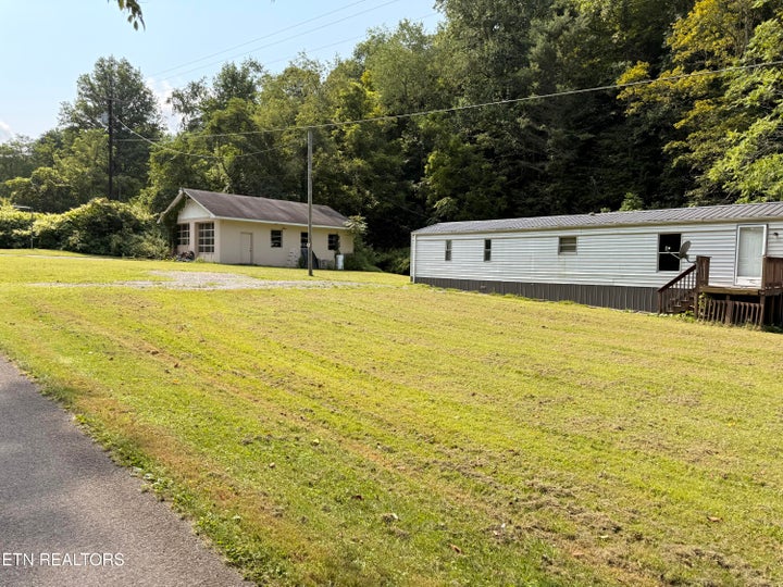 Photo 1 of 27 — 920 Left Poor Valley Rd, Pennington Gap, VA 24277