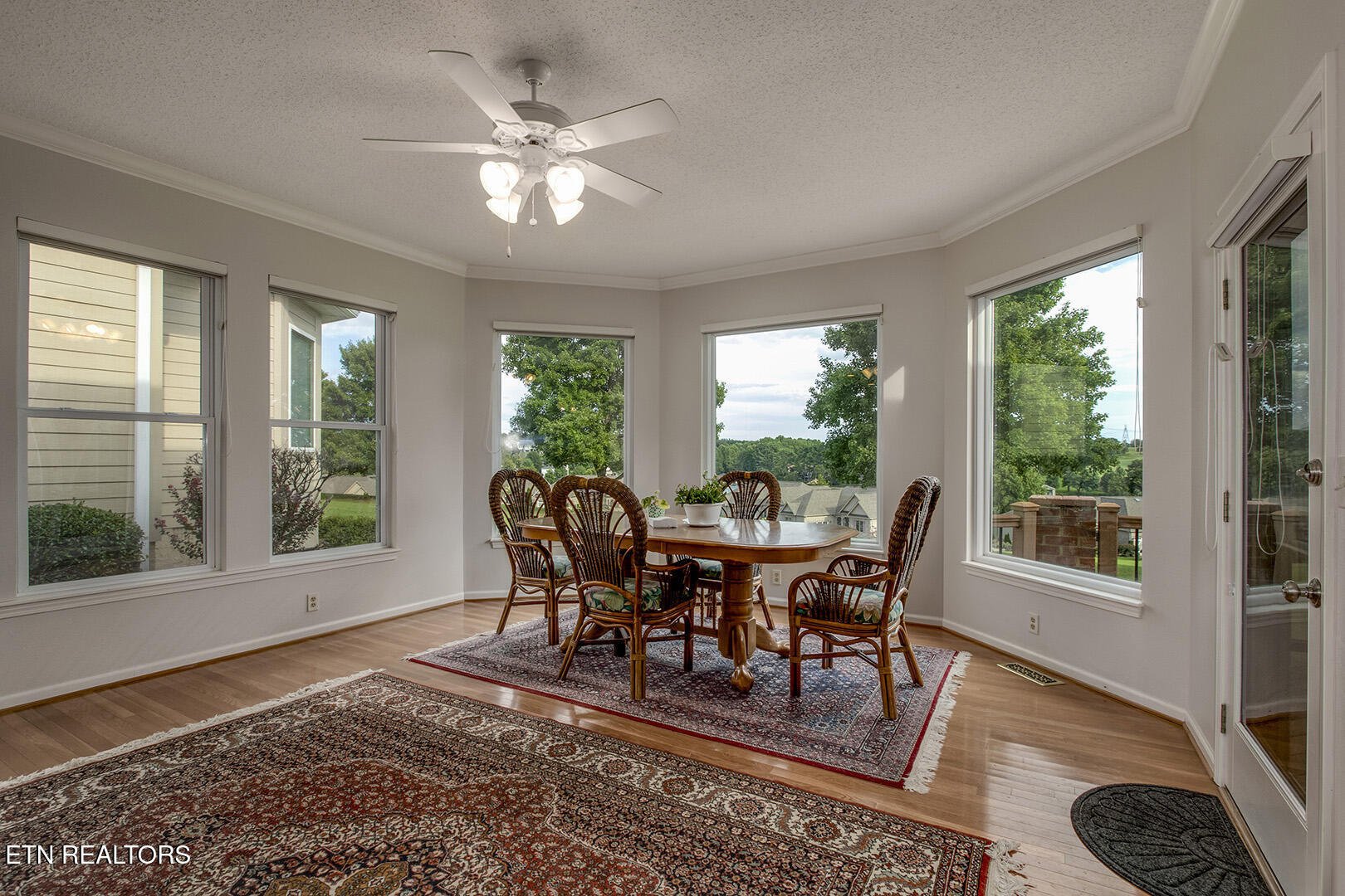 Loudon, Tennessee 37774, United States, 3 Bedrooms Bedrooms, ,2 BathroomsBathrooms,Residential,Coming Soon,196116