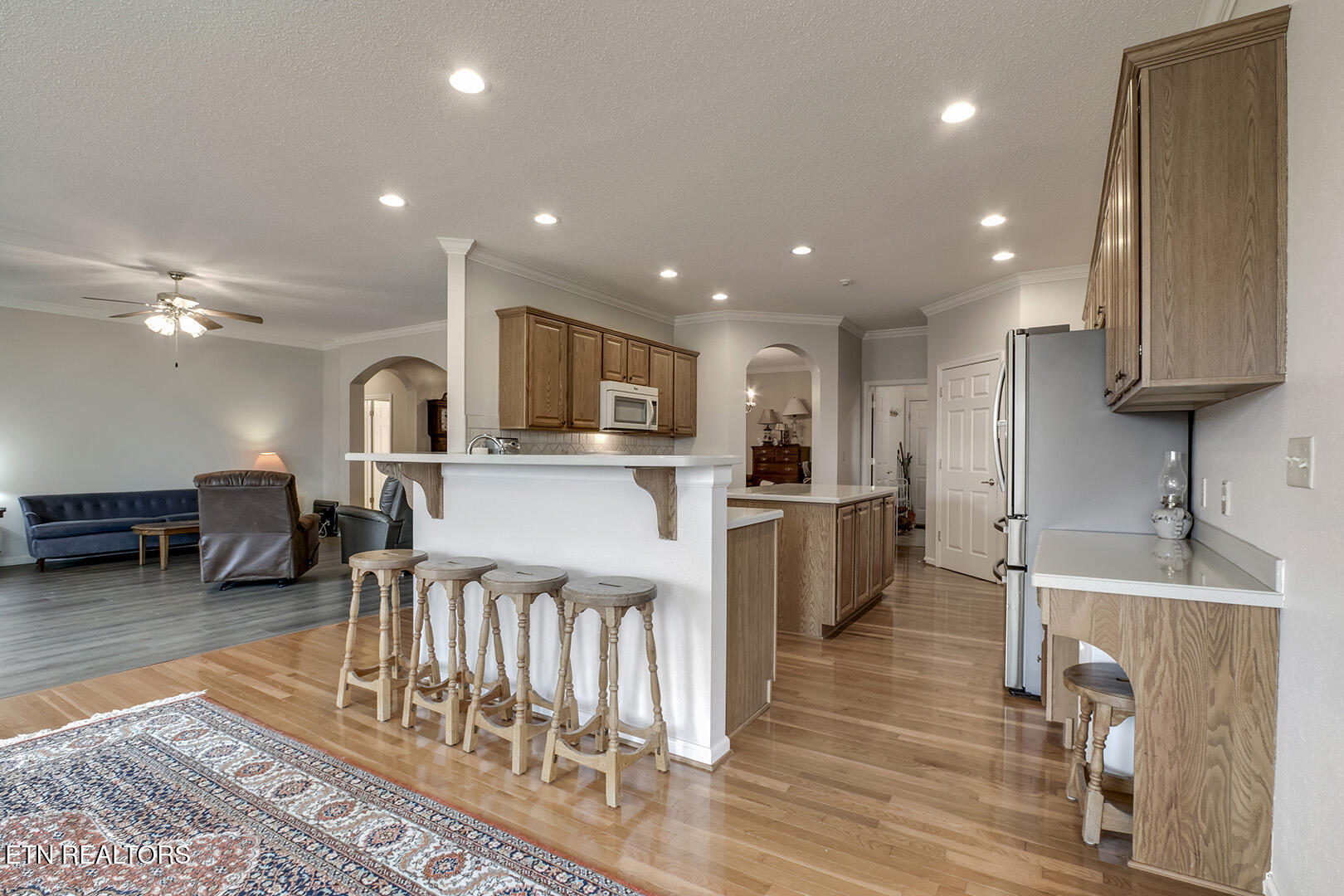 Loudon, Tennessee 37774, United States, 3 Bedrooms Bedrooms, ,2 BathroomsBathrooms,Residential,Coming Soon,196116