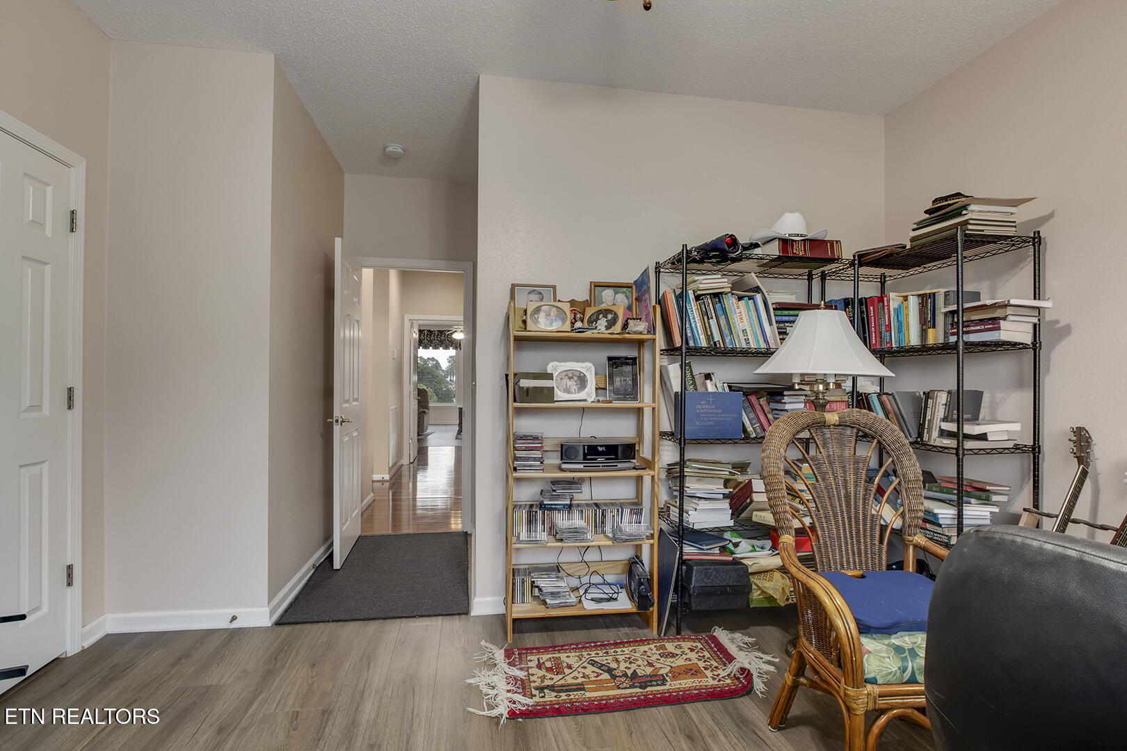 Loudon, Tennessee 37774, United States, 3 Bedrooms Bedrooms, ,2 BathroomsBathrooms,Residential,Coming Soon,196116