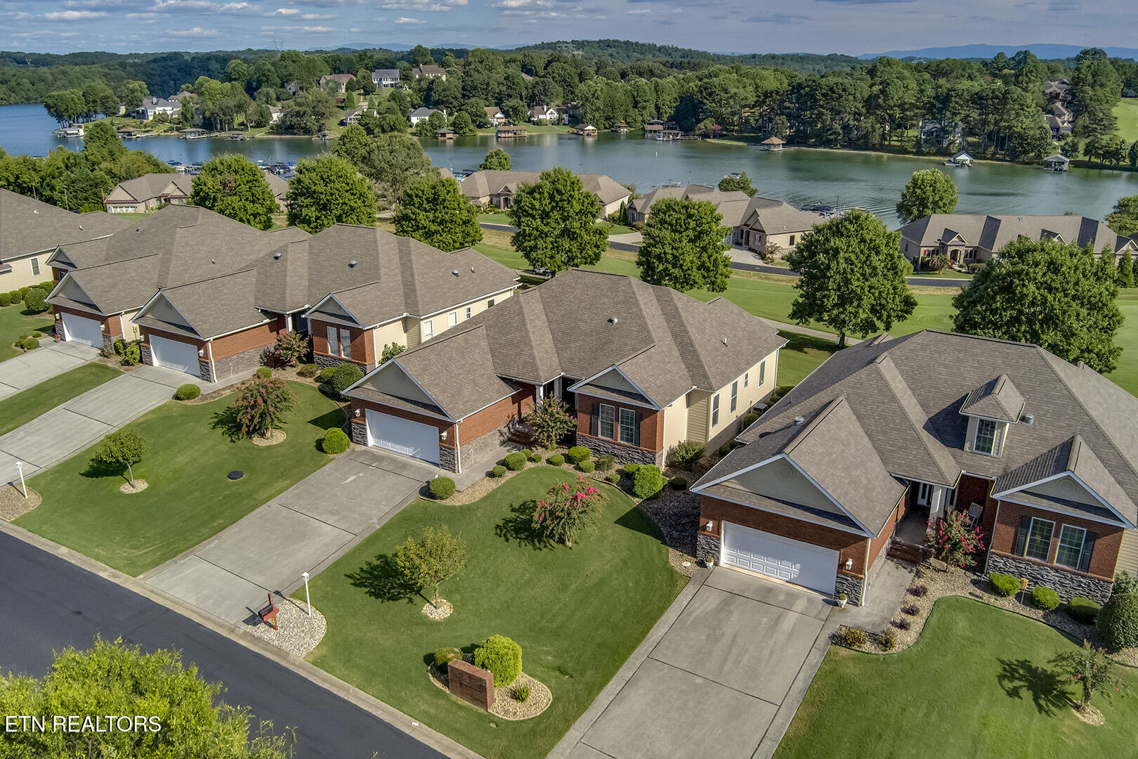 Loudon, Tennessee 37774, United States, 3 Bedrooms Bedrooms, ,2 BathroomsBathrooms,Residential,Coming Soon,196116