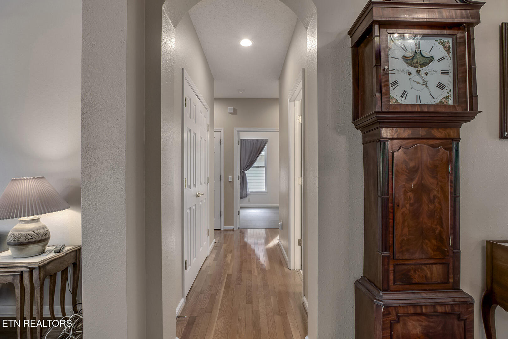 Loudon, Tennessee 37774, United States, 3 Bedrooms Bedrooms, ,2 BathroomsBathrooms,Residential,Coming Soon,196116