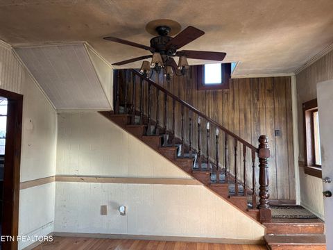 Tiny photo for 910 Georgia Ave, Etowah, TN 37331 (MLS # 1329786)