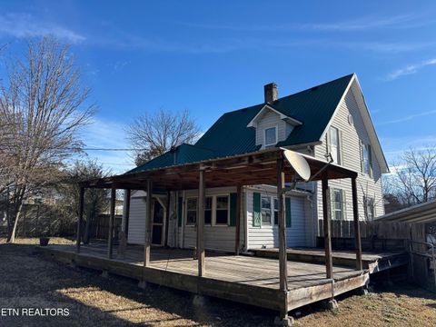 Tiny photo for 910 Georgia Ave, Etowah, TN 37331 (MLS # 1329786)