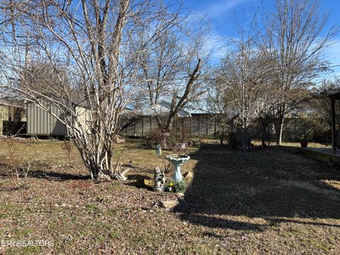 Tiny photo for 910 Georgia Ave, Etowah, TN 37331 (MLS # 1329786)