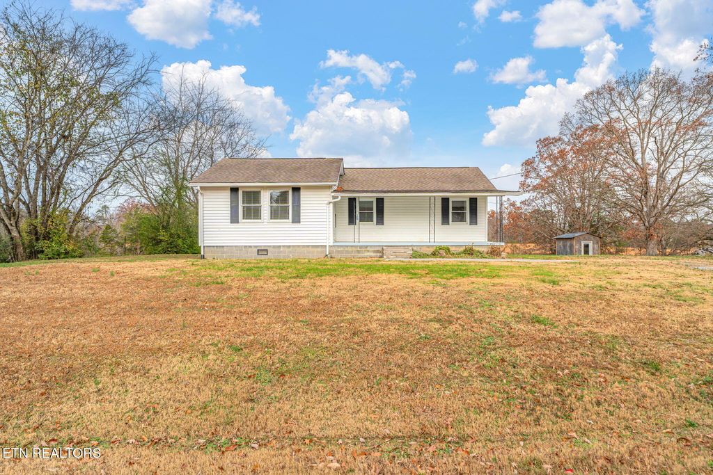 Photo of 2950 Craigs Chapel Rd, Greenback, TN 37742 (MLS # 1322734)