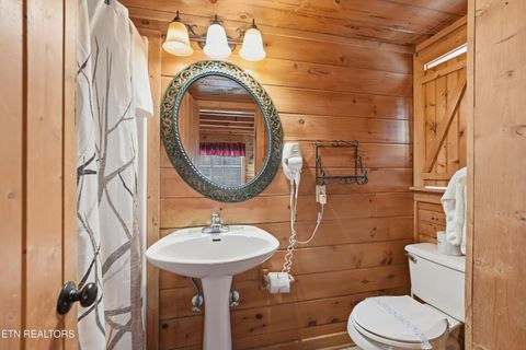 Tiny photo for 2856 Eagle Crest Way, Sevierville, TN 37876 (MLS # 1331293)