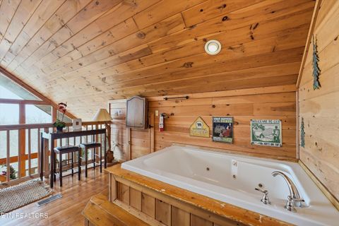 Tiny photo for 2856 Eagle Crest Way, Sevierville, TN 37876 (MLS # 1331293)