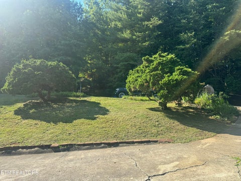 Tiny photo for 105 Trenton Drive, Oak Ridge, TN 37830 (MLS # 1352621)