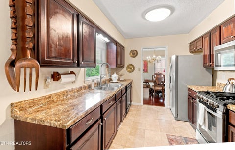 Tiny photo for 105 Trenton Drive, Oak Ridge, TN 37830 (MLS # 1352621)