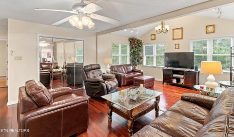 Tiny photo for 105 Trenton Drive, Oak Ridge, TN 37830 (MLS # 1352621)