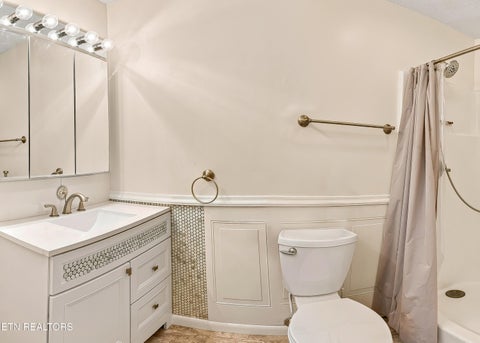 Tiny photo for 105 Trenton Drive, Oak Ridge, TN 37830 (MLS # 1352621)