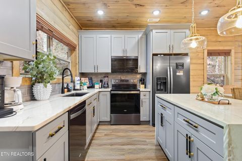 Tiny photo for 2119 Valley Creek Way, Pigeon Forge, TN 37862 (MLS # 1324202)