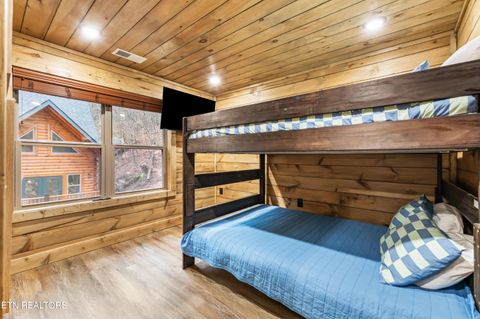 Tiny photo for 2119 Valley Creek Way, Pigeon Forge, TN 37862 (MLS # 1324202)