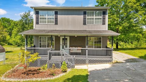 Photo of 2403 Maple Drive, Knoxville, TN 37918 (MLS # 1338527)