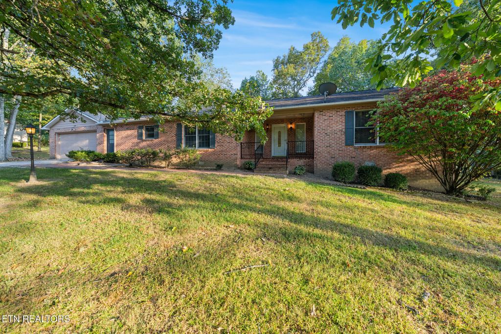 Photo of 129 Lisa Lane, Crossville, TN 38558 (MLS # 1316789)