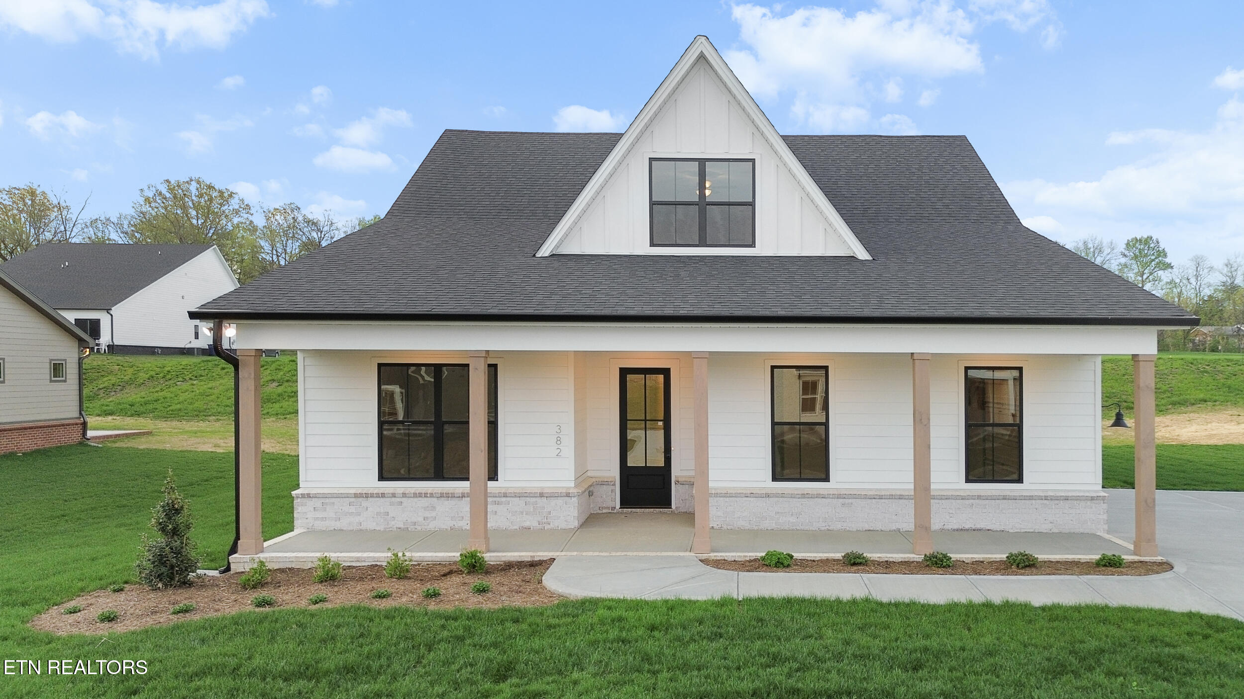 382 Poppy Place