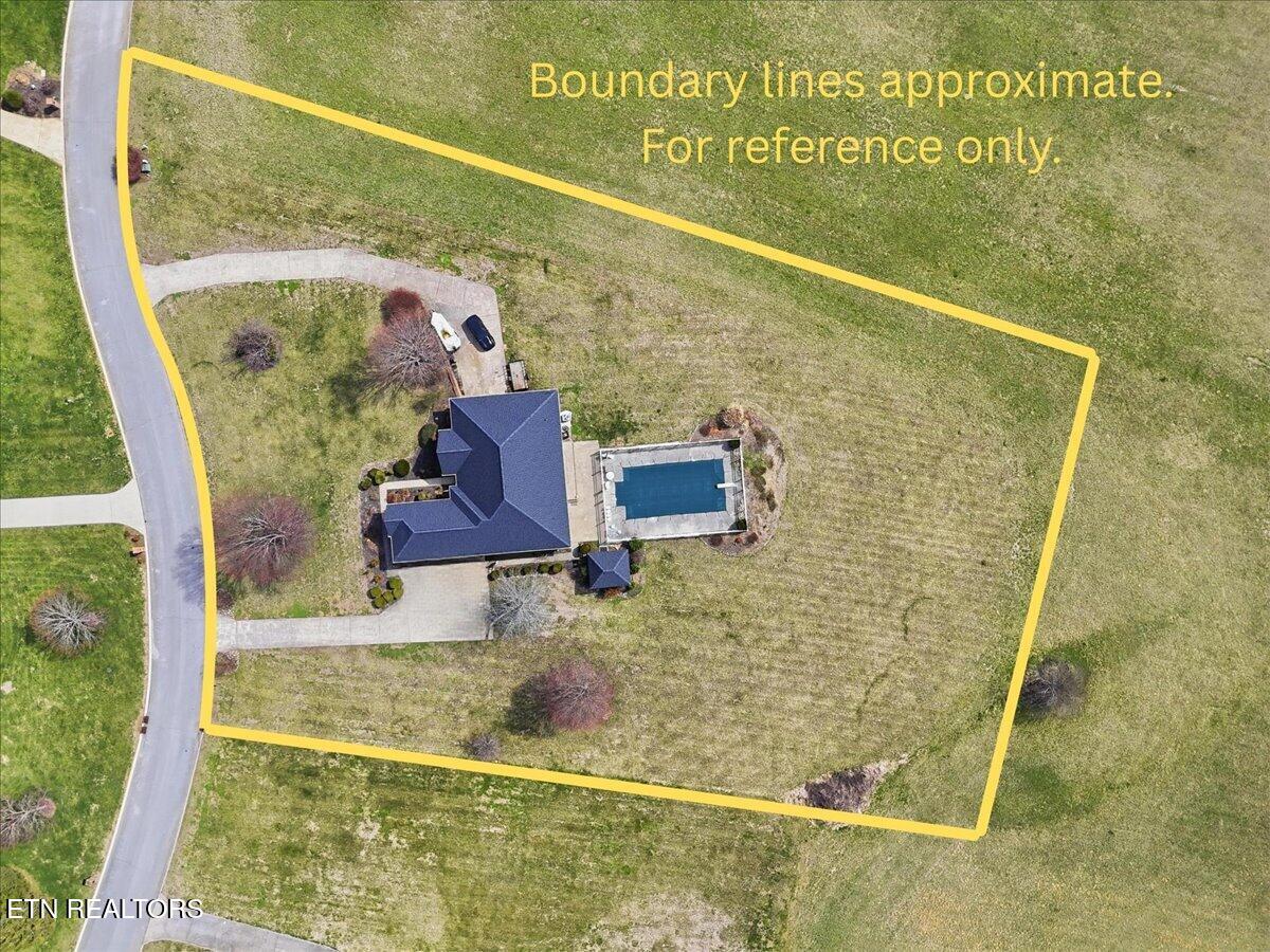 522 Waterstone Circle