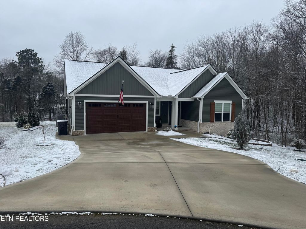 Photo of 339 Oostagala Place, Loudon, TN 37774 (MLS # 1328531)