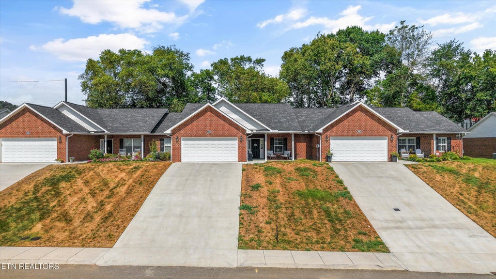 Photo of 1032 Patriots Landing, Dandridge, TN 37725 (MLS # 1354469)