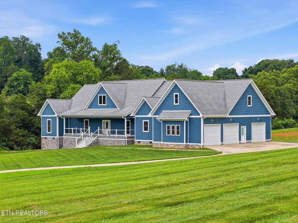 Photo of 641 Zirkle Rd, Dandridge, TN 37725 (MLS # 1346492)