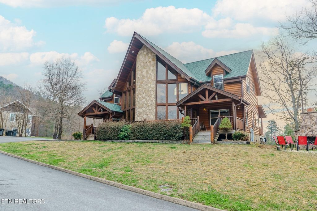 Photo of 3329 Grouse Ridge Lane, Sevierville, TN 37862 (MLS # 1333873)