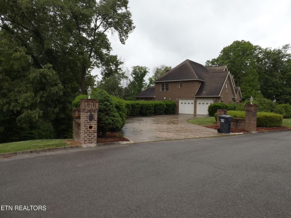 Photo of 236 Baxter Drive, New Tazewell, TN 37825 (MLS # 1339875)