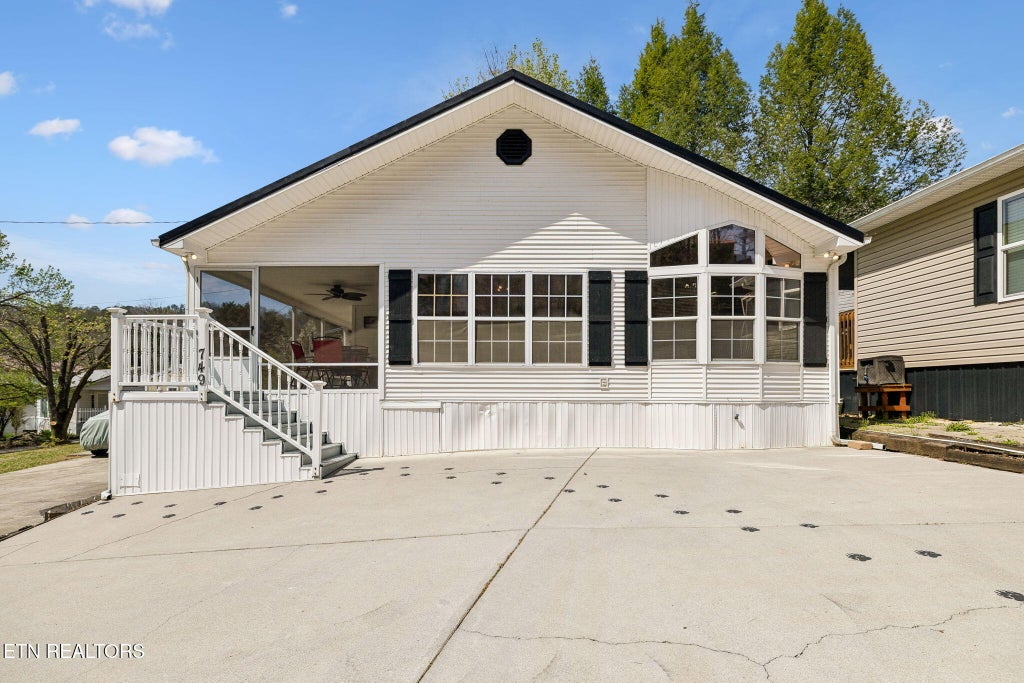 Photo of 749 Big Valley Blvd, Townsend, TN 37882 (MLS # 1353761)