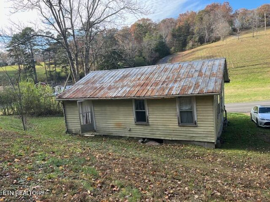 Photo of 539 Carroll Hollow Rd, Clinton, TN 37716 (MLS # 1322820)