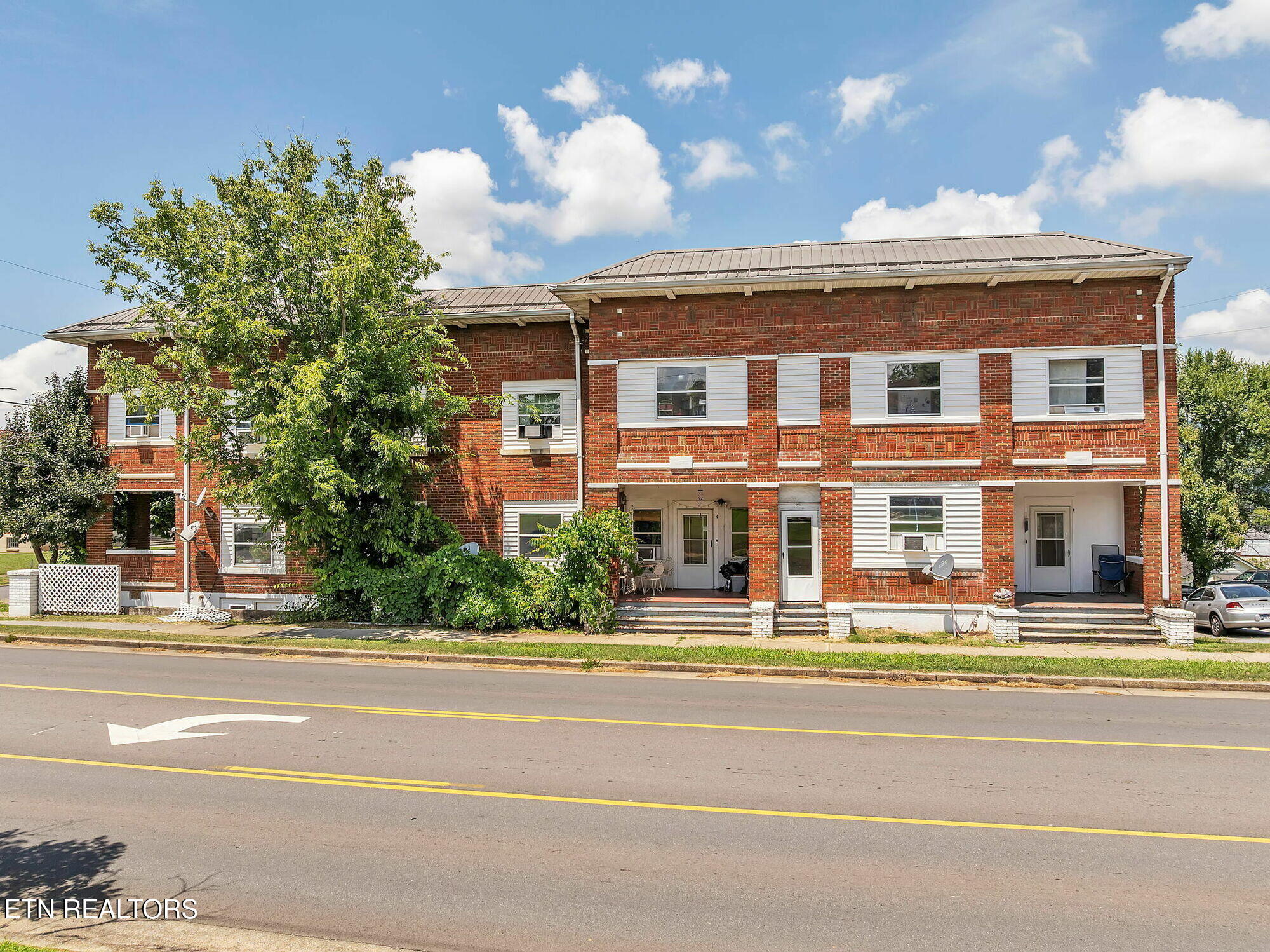 112 S Watauga Ave
