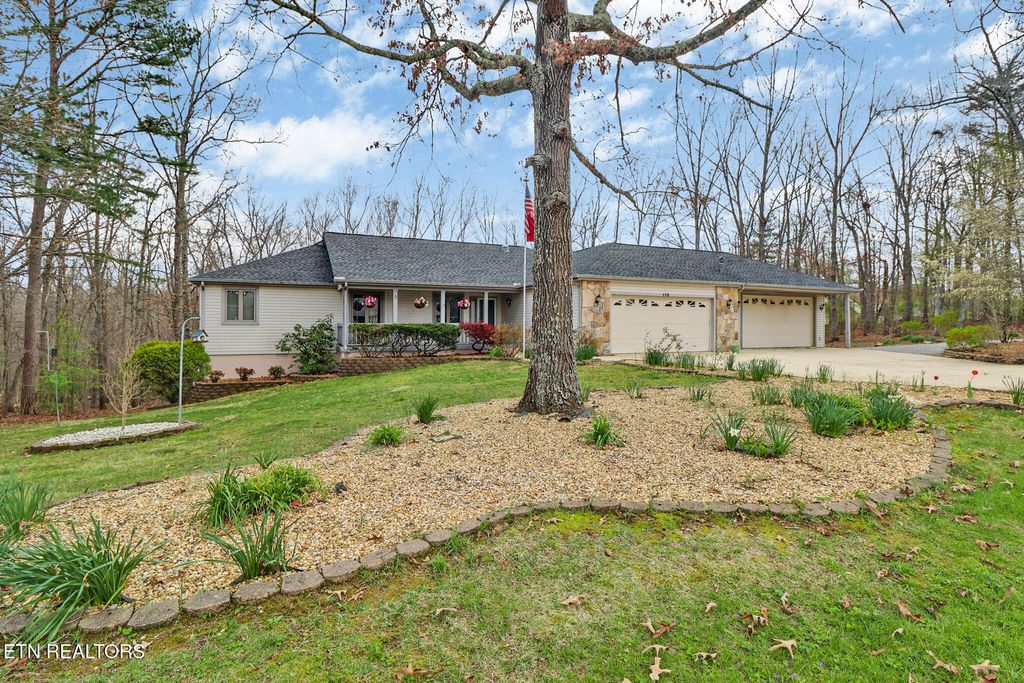 Photo of 110 Bradford Lane, Crossville, TN 38558 (MLS # 1335598)